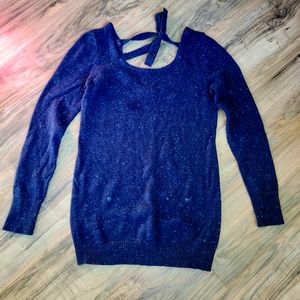 Tie back maternity sweater